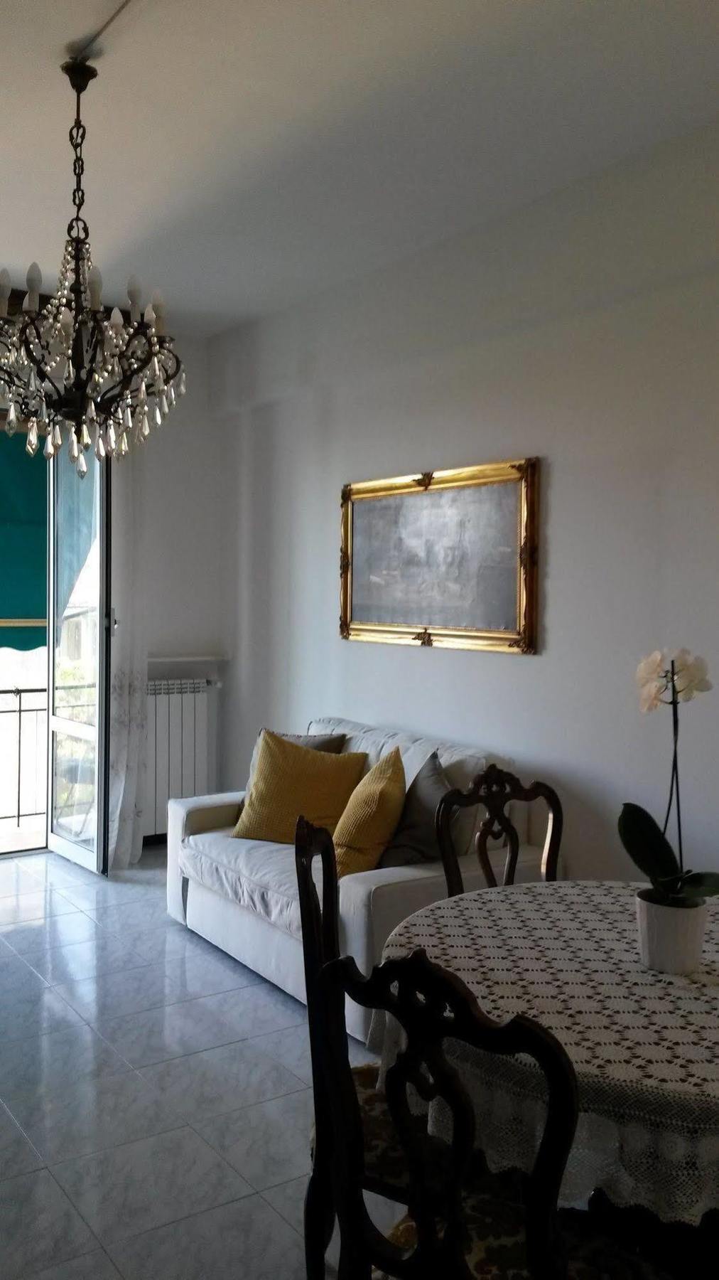 Appartamento Cavour 15 보글리아스코 외부 사진